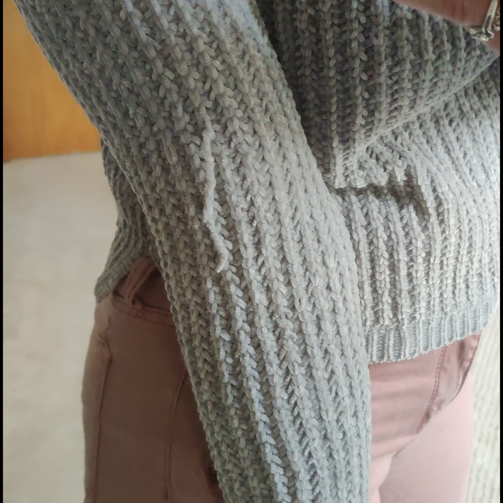 🌻3 for 12🌻 Aeropostale sweater - Picture 7 of 7